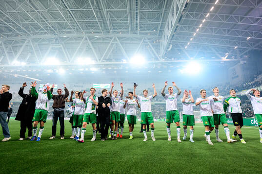 Hammarbys spelare jublar