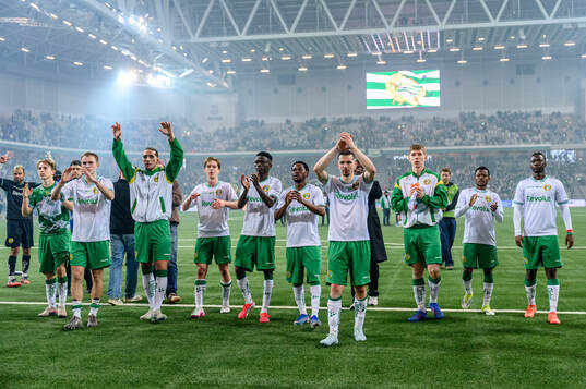 Hammarbys spelare jublar