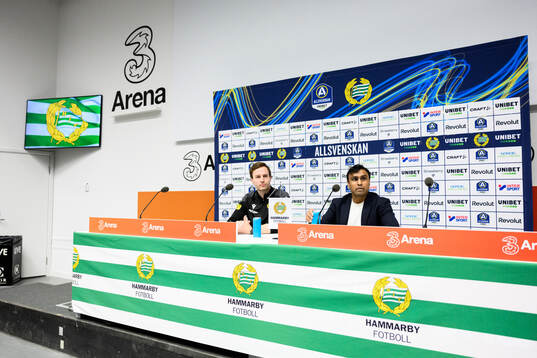 Mjällbys tränare Karl Marius Aksum och Hammarbys tränare