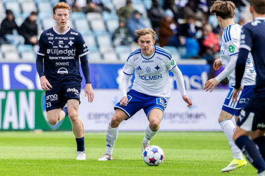 Värnamos Logi Hrafn Robertsson och IFK Norrköpings