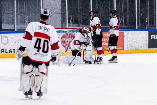 Malmö Redhawks spelare deppar