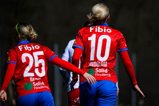 Helsingborgs Ebba Berg och Johanna Lindblom deppar