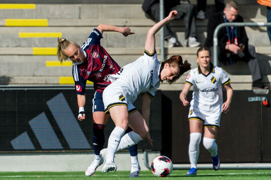 Rosengårds Molly Johansson och AIKs Ella Reidy
