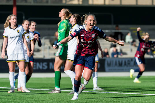 Rosengårds Molly Johansson jublar