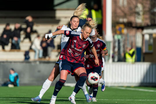 AIKs Ida Björnberg och Rosengårds Molly Johansson