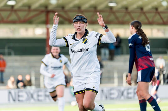 AIKs Olivia Garcia jublar
