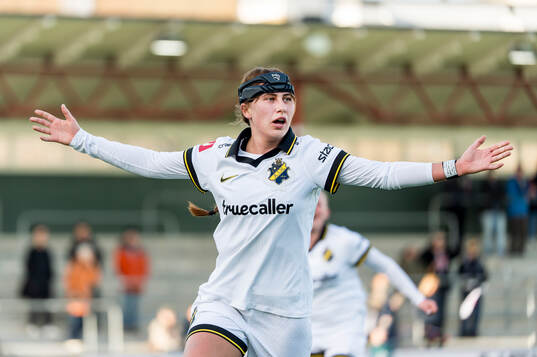 AIKs Olivia Garcia jublar