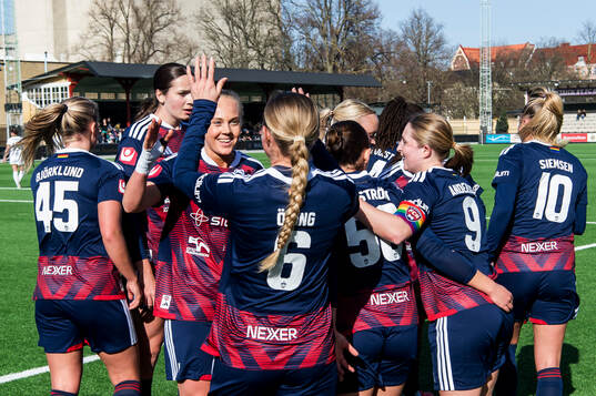 Rosengårds Molly Johansson jublar