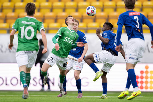 Brages Anders Hellblom och Norrbys Azeez Temitope Yusuf