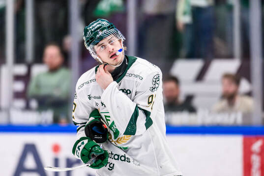 Färjestads Lucas Forsell deppar