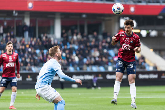 Malmö FFs Anders Christiansen och Örgrytes Owen