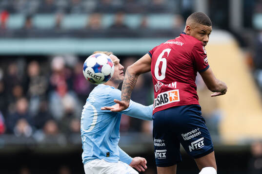Malmö FFs Erik Botheim och Örgrytes Mikael Dyrestam
