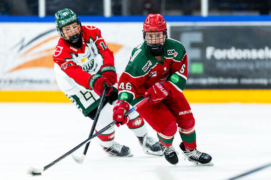 Frölundas Julia Ullsten och Modos Elsa Pallin