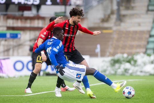 Nordic United FCs Matteus Behnan och GIF Sundsvalls