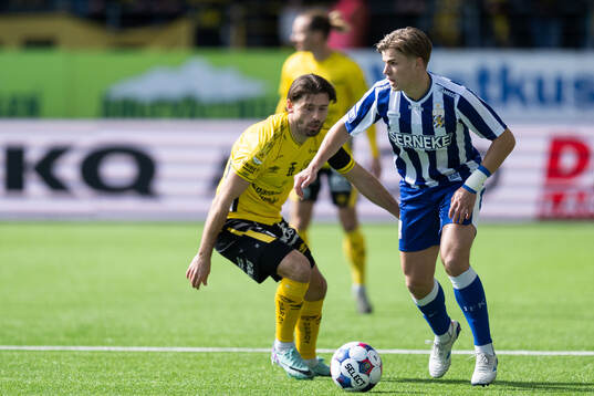 Elfsborgs Arber Zeneli och IFK Göteborgs Felix Eriksson