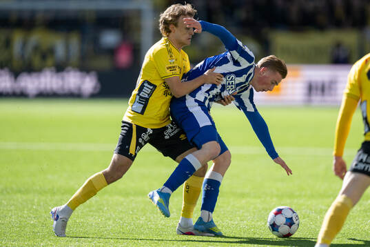 Elfsborgs Julius Beck och IFK Göteborgs Benjamin Brantlind