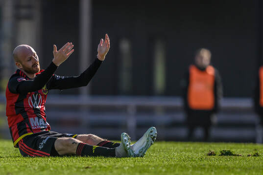 Östersunds Curtis Edwards deppar