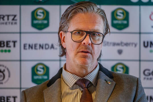 Örebros tränare Rikard Norling på presskonferensen