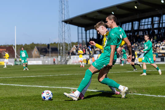 Falkenbergs Hampus Källström och Ljungskiles Ivan Maric