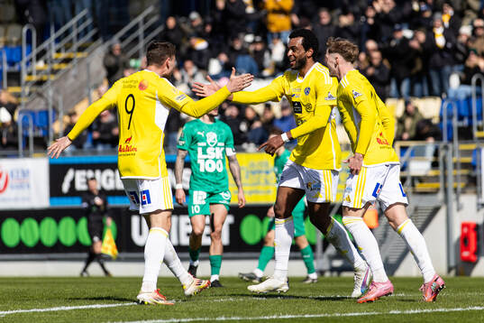 Falkenbergs Hugo Komano jublar