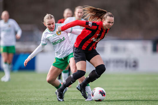 Hammarbys Mari Nyhagen och Brommapojkarnas Frida Thörnqvist