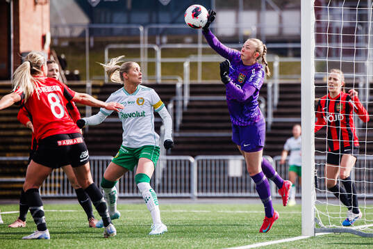 Brommapojkarnas målvakt Clara Ekstrand