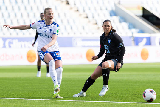 IFK Norrköpings Julia Karlernäs och Malmö FFs Isabella