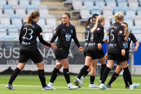 Malmö FFs Isabella D'Aquila jublar