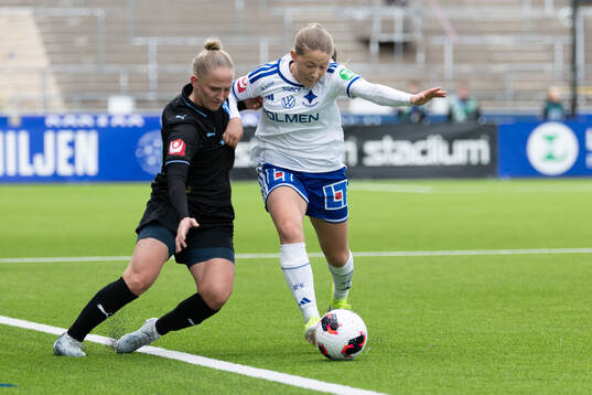 Malmö FFs Tuva Skoog och IFK Norrköpings Paula Broddner