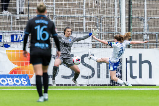 Malmö FFs målvakt Zecira Musovic och IFK Norrköpings