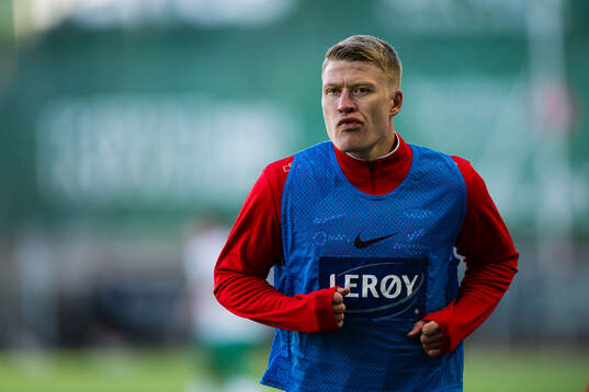 Kristian Eriksen of Brann warms up