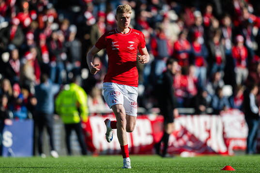 Rasmus Holten of Brann warms up