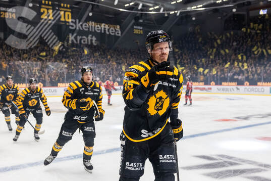 Skellefteås Lars Bryggman jublar