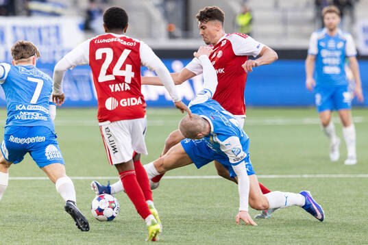 Oddevolds Gabriel Sandberg och Sandvikens IFs Liam Vabö