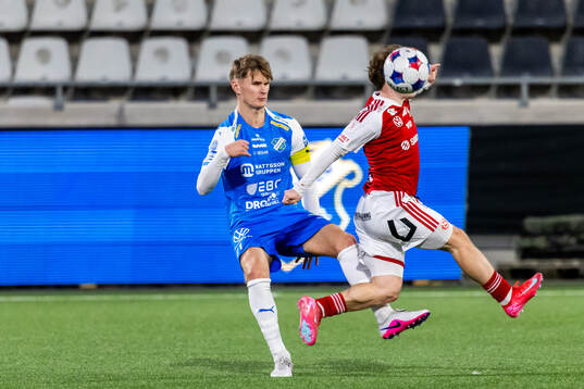 Oddevolds Alexander Almqvist och Sandvikens IFs Victor