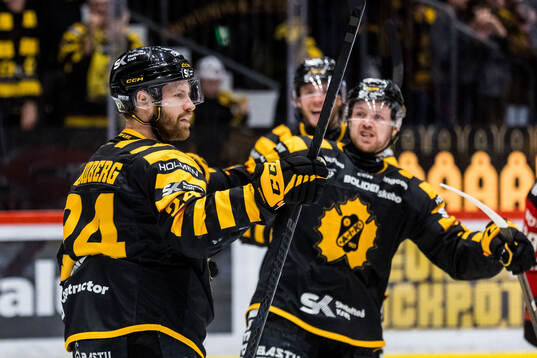 Skellefteås Oscar Lindberg jublar
