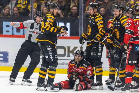 Luleås Brendan Shinnimin har ont