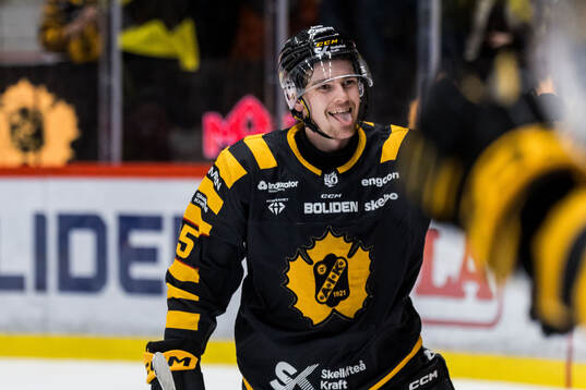 Skellefteås Pontus Johansson jublar