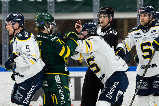 Björklövens Gustav Possler och Södertäljes Andrew