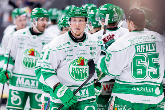 Rögles Paul Ladue jublar