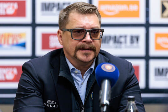 Växjös tränare Björn Hellkvist på presskonferens