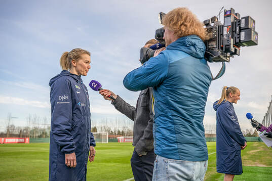 Ada Hegerberg and Frida Maanum of the Norwegian women's