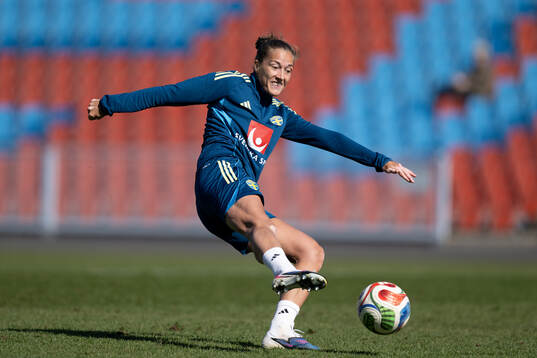 Filippa Angeldahl  at a training session with the women's