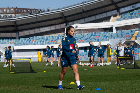 Johanna Rytting Kaneryd at a training session with the