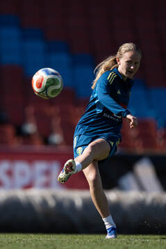 Matilda Vinberg at a training session with the women's
