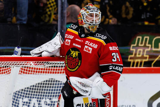 Luleås målvakt Joel Lassinantti deppar