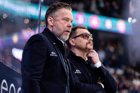 Växjös assisterande tränare Fredrik Hellgren och