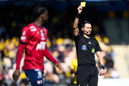 Örgrytes Michael Parker och Domare Adi Aganovic