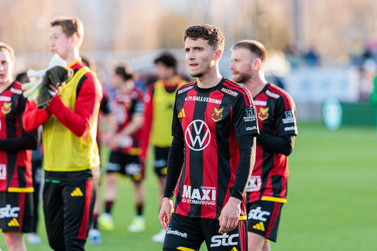 Östersunds Luka Bozickovic deppar