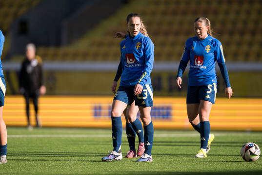 Augusta Priks and Paula Broddner Klingspor of Sverige